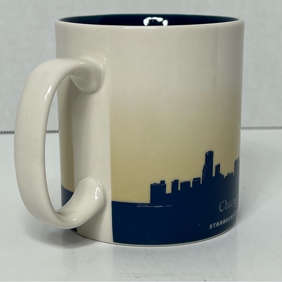 Starbucks "Global Icon/Collector Series" | Chicago, IL | 16 oz Capacity - Picture 6 of 10
